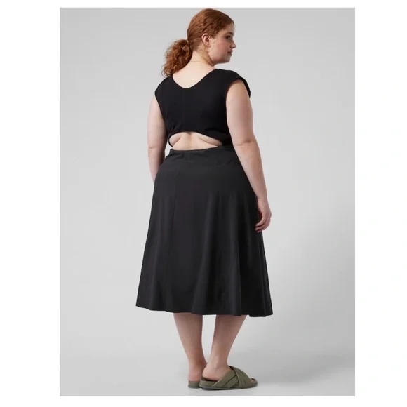 ATHLETA Ryder Dress // Black - Picture 4 of 16